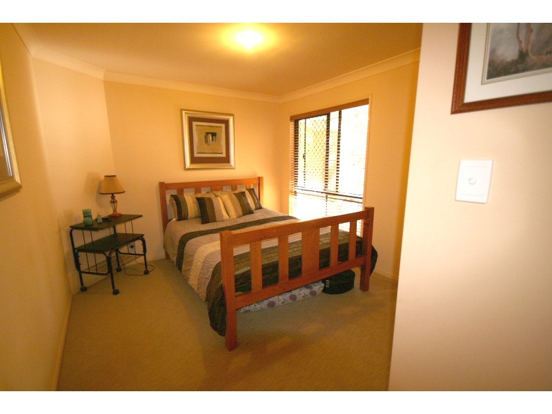 18 Mingah Crescent, Shailer Park QLD 4128