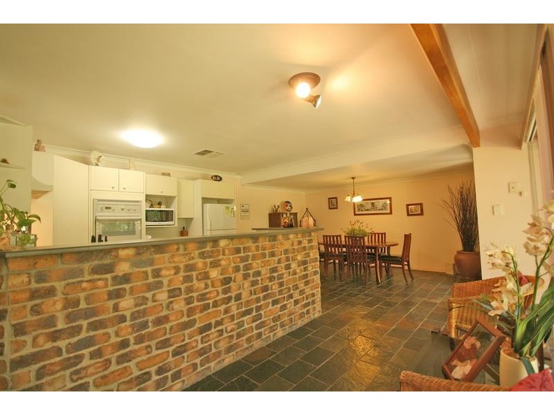 18 Cowra Street, Tanah Merah QLD 4128