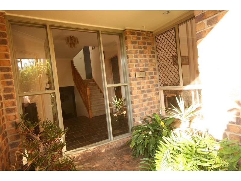 18 Cowra Street, Tanah Merah QLD 4128