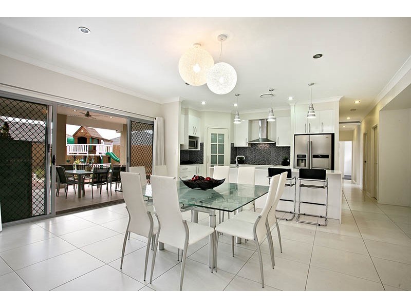 2 River Gum, Loganholme QLD 4129