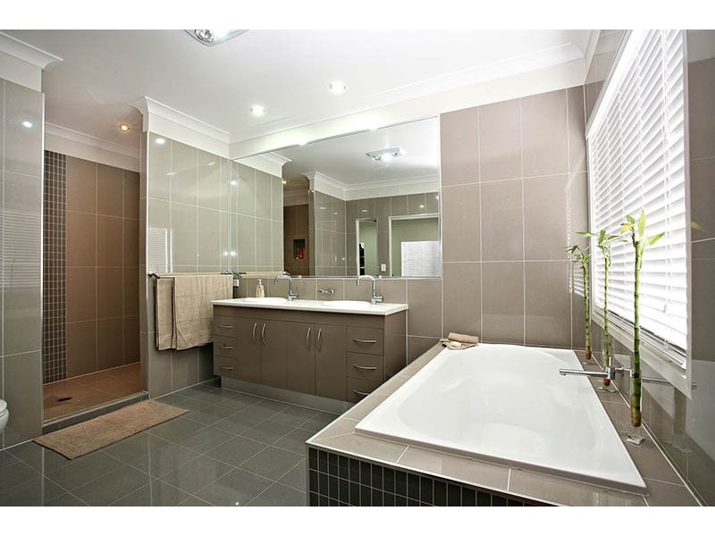 2 River Gum, Loganholme QLD 4129