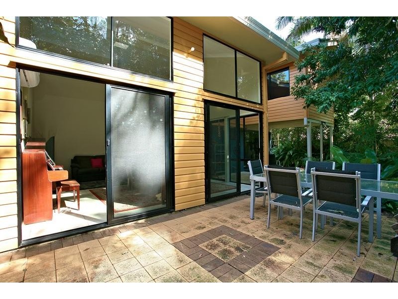 15 Oak Street, Shailer Park QLD 4128