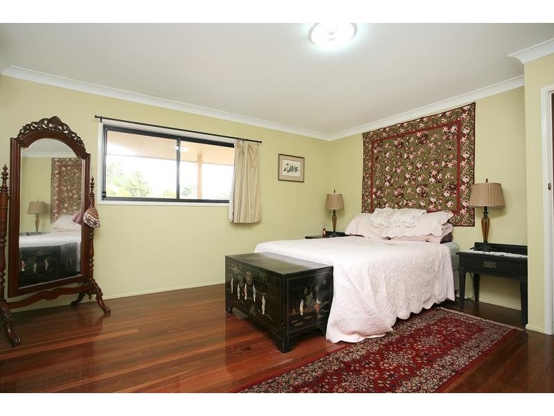 15 Oak Street, Shailer Park QLD 4128