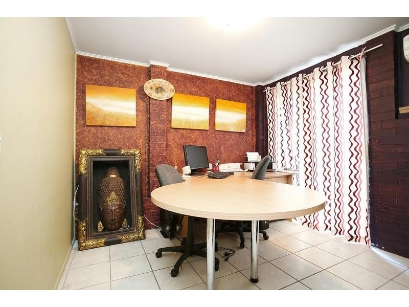 15 Oak Street, Shailer Park QLD 4128