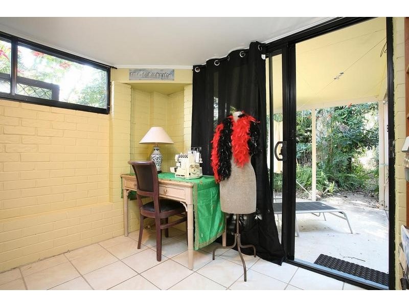 15 Oak Street, Shailer Park QLD 4128