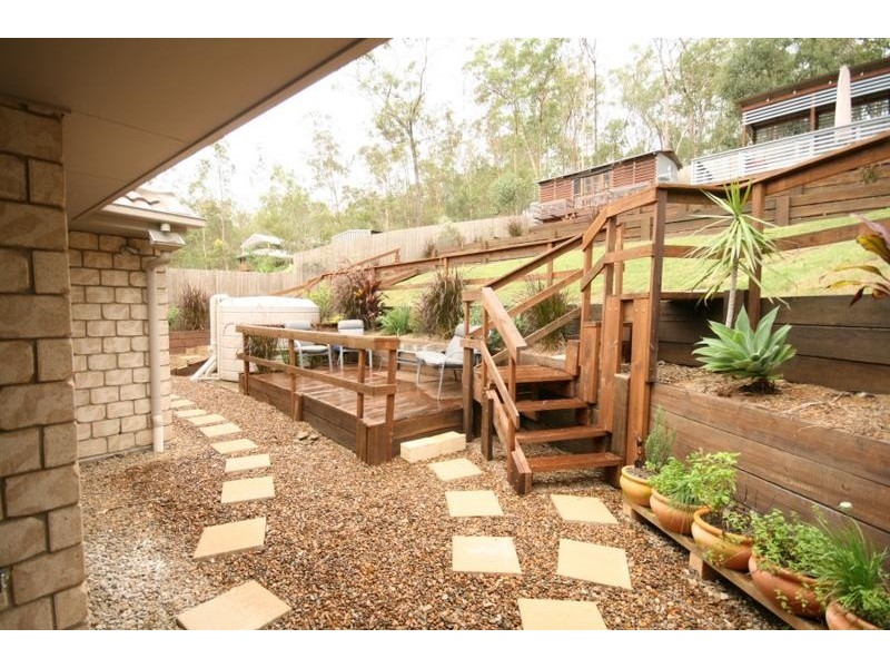 34 Mossman Parade, Waterford QLD 4133