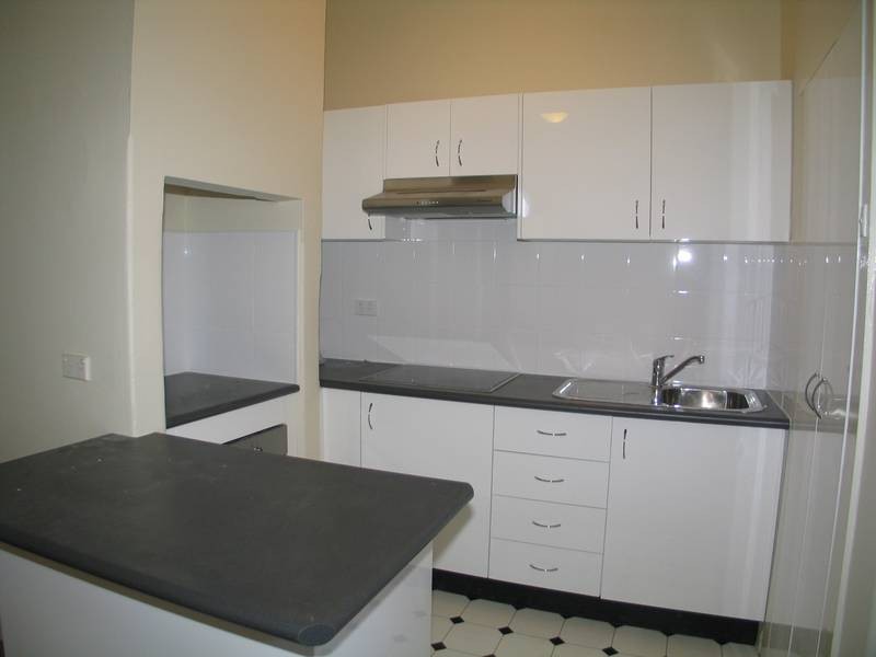 4/4 Bates Avenue LEASED BY MICHAEL MURRAY!!!!!, Paddington NSW 2021