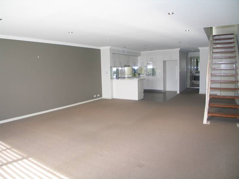 21/26 Mcelhone Street, Woolloomooloo NSW 2011