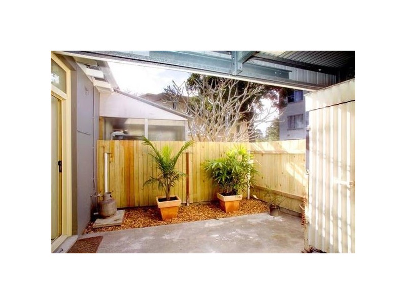 8 Anzac Parade LEASED BY MICHAEL MURRAY IN FIRST INSPECTION!!!!!, Kensington NSW 2033