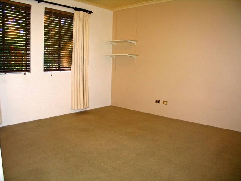 25/758 Bourke Street LEASED BY MICHAEL MURRAY!!!!!, Moore Park NSW 2021