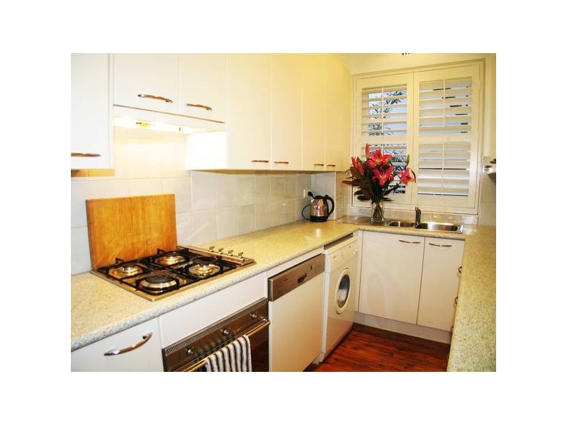 8/2 Marathon Road LEASED BY MICHAEL MURRAY!!!!!, Darling Point NSW 2027