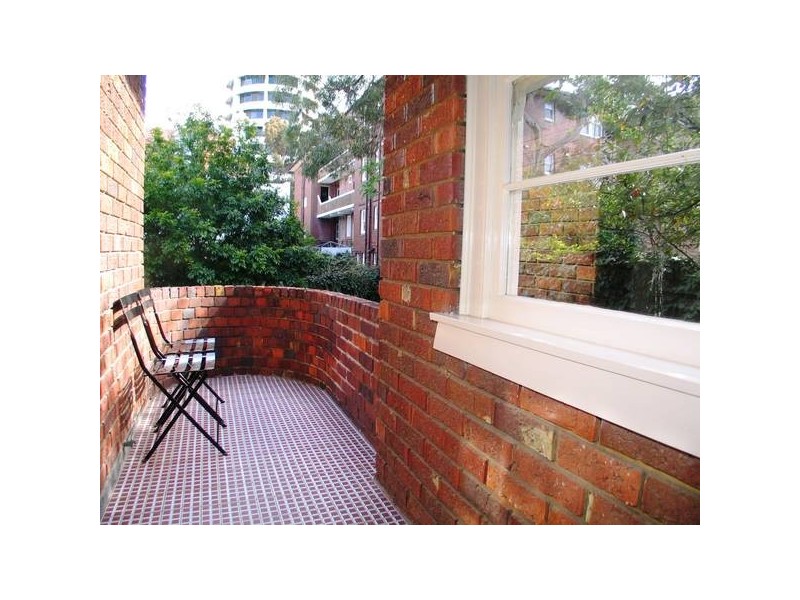 8/2 Marathon Road LEASED BY MICHAEL MURRAY!!!!!, Darling Point NSW 2027