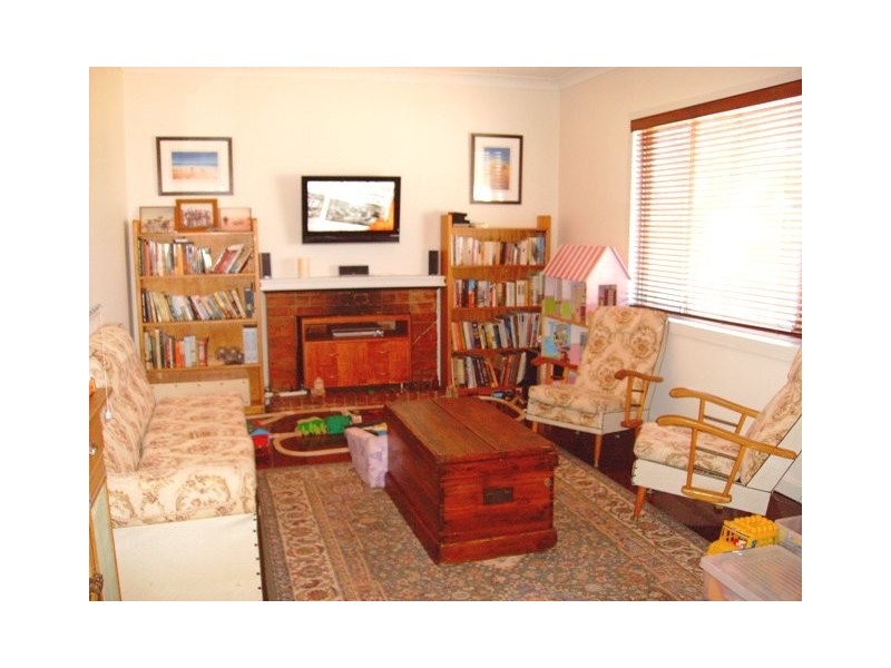 39 Whitfield Street, Beachlands WA 6530