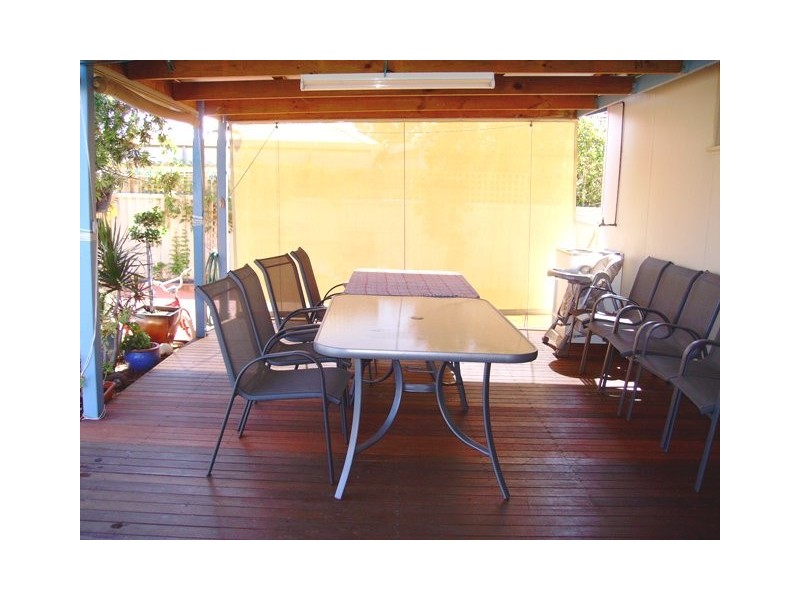 39 Whitfield Street, Beachlands WA 6530