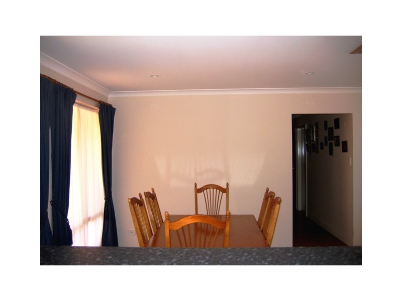 2 Eastlyn Drive, Deepdale WA 6532