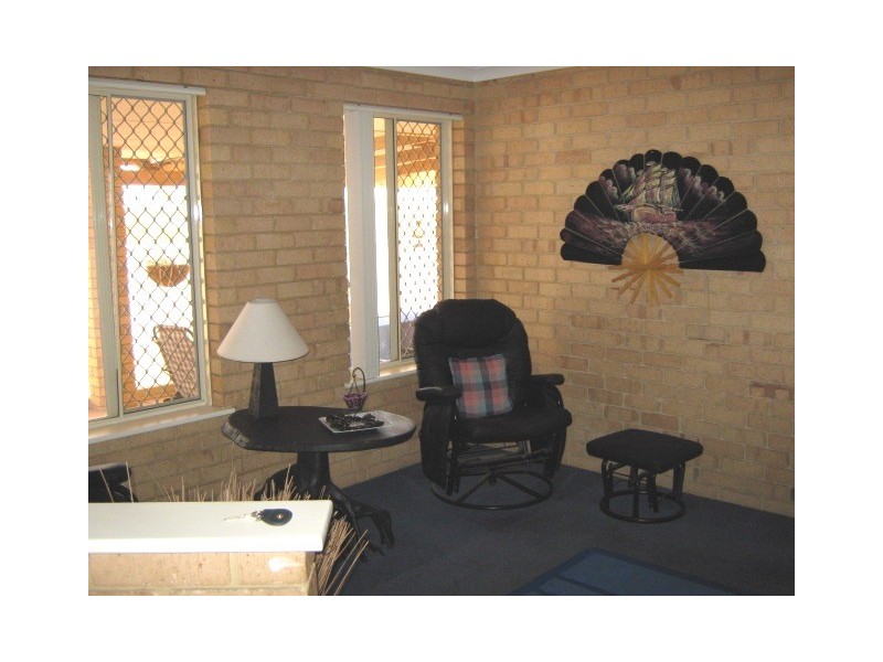 2 Simon Drive, Karloo WA 6530