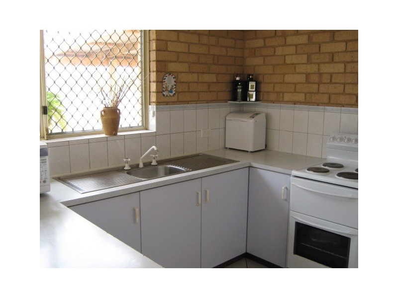 2 Simon Drive, Karloo WA 6530