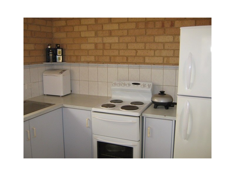 2 Simon Drive, Karloo WA 6530