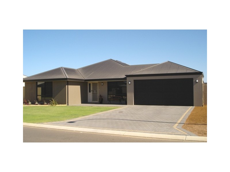 10 Invincible Rise, Wandina WA 6530