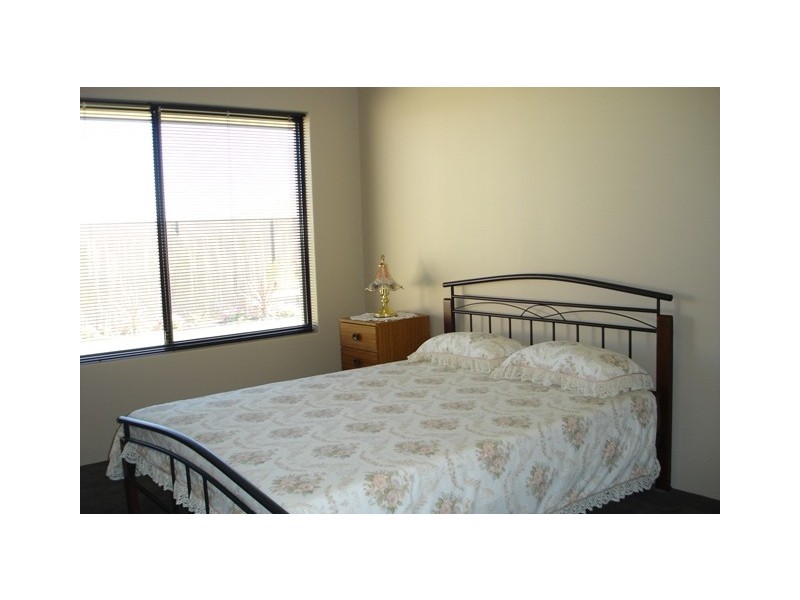 10 Invincible Rise, Wandina WA 6530