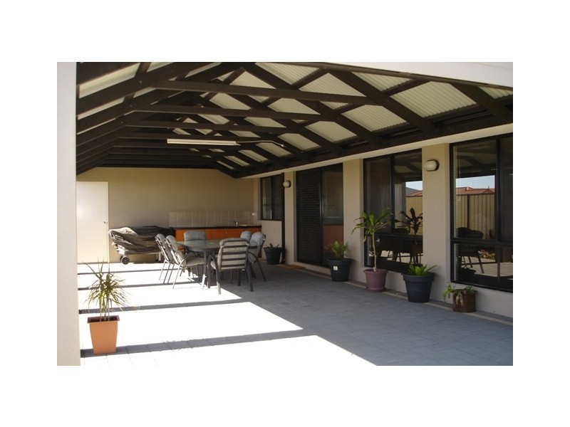 10 Invincible Rise, Wandina WA 6530