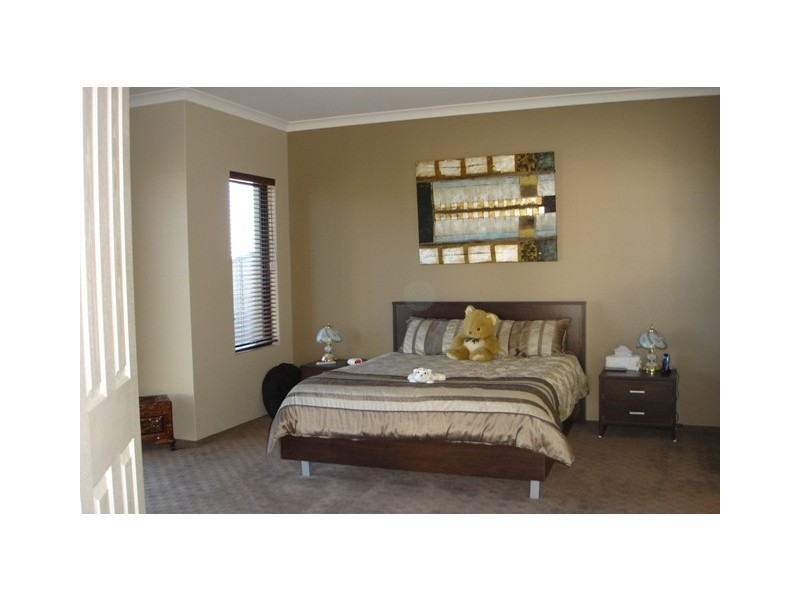 13 Invincible Rise, Wandina WA 6530