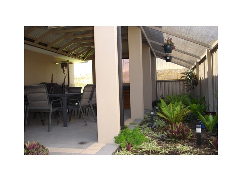 13 Invincible Rise, Wandina WA 6530