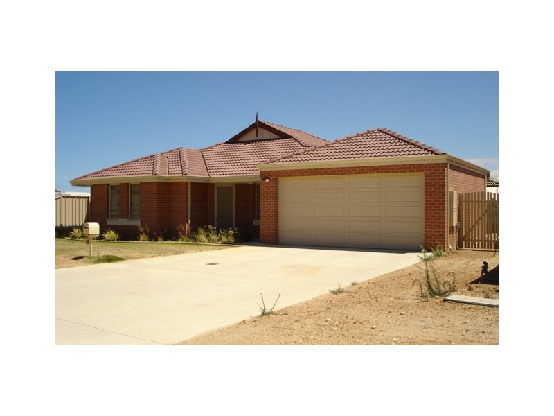 14 Derna Place, Wandina WA 6530