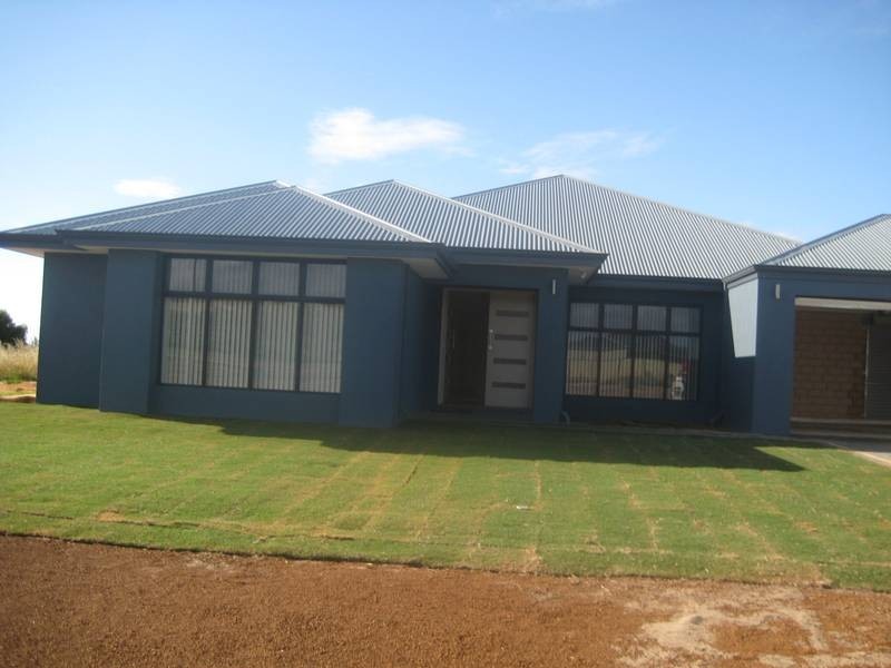 3 Starboard Way, Drummond Cove WA 6532