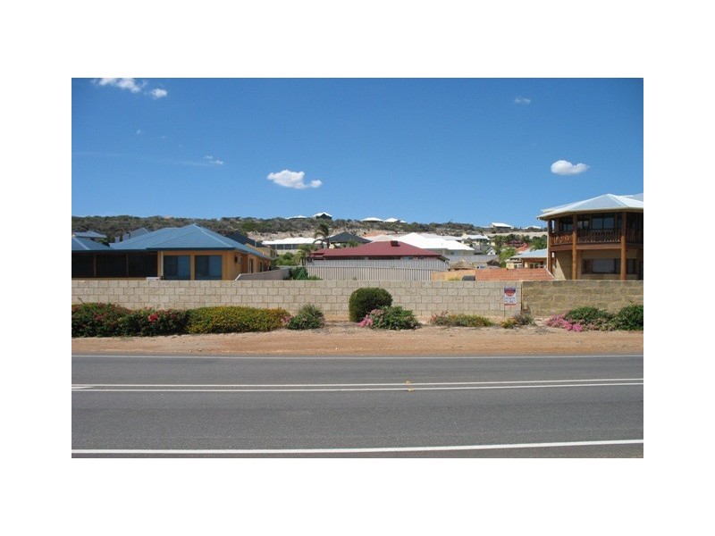 16 Dante Tarn, Wandina WA 6530