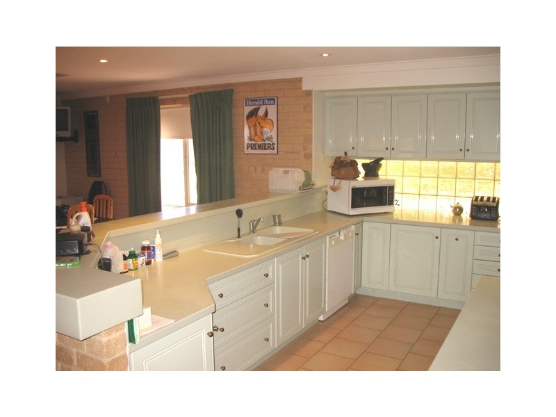 16 Sandown Close, Tarcoola Beach WA 6530