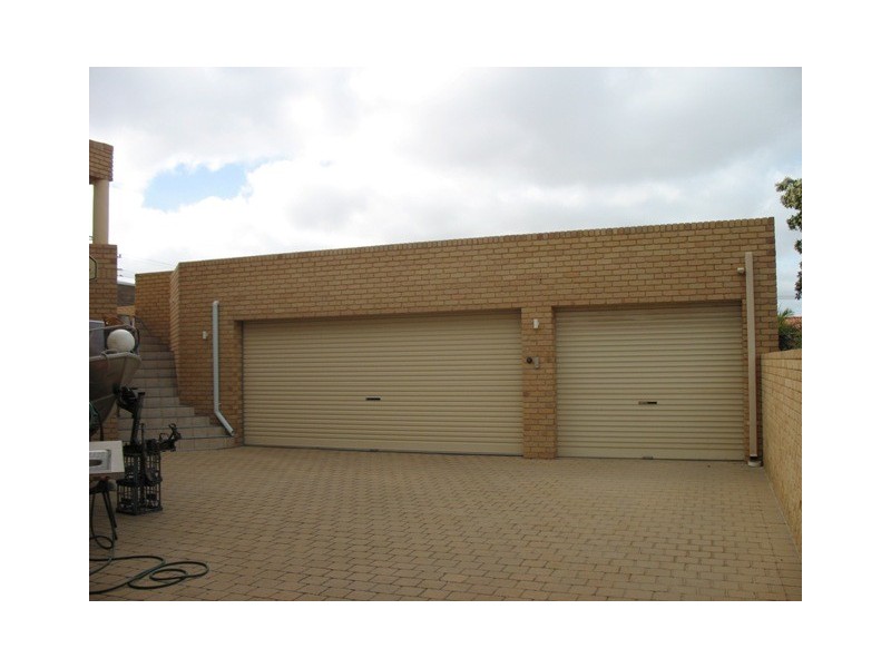 16 Sandown Close, Tarcoola Beach WA 6530