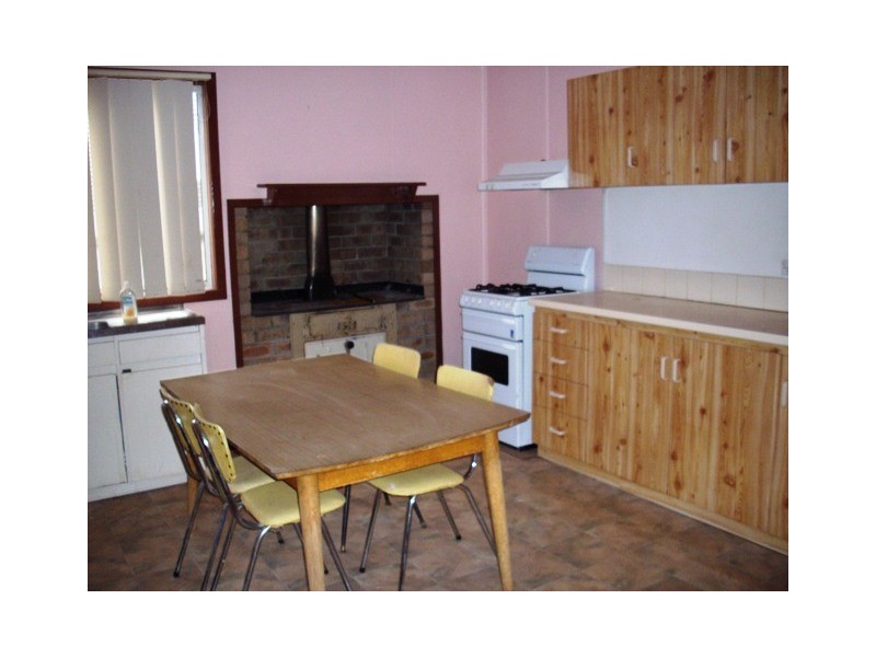 8 Attwood Street, Mount Magnet WA 6638