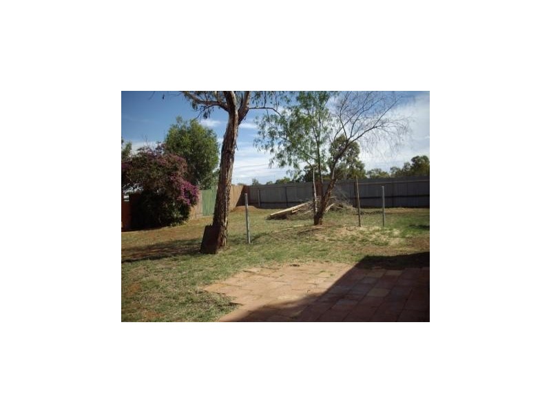 35 Watson Street, Mount Magnet WA 6638