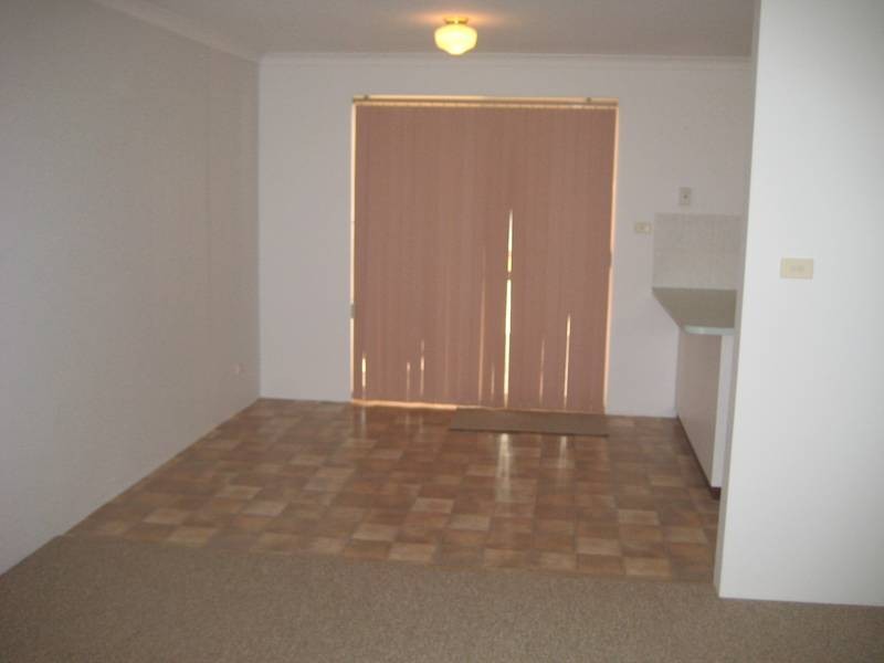 3/4 McDermott Avenue, Wandina WA 6530