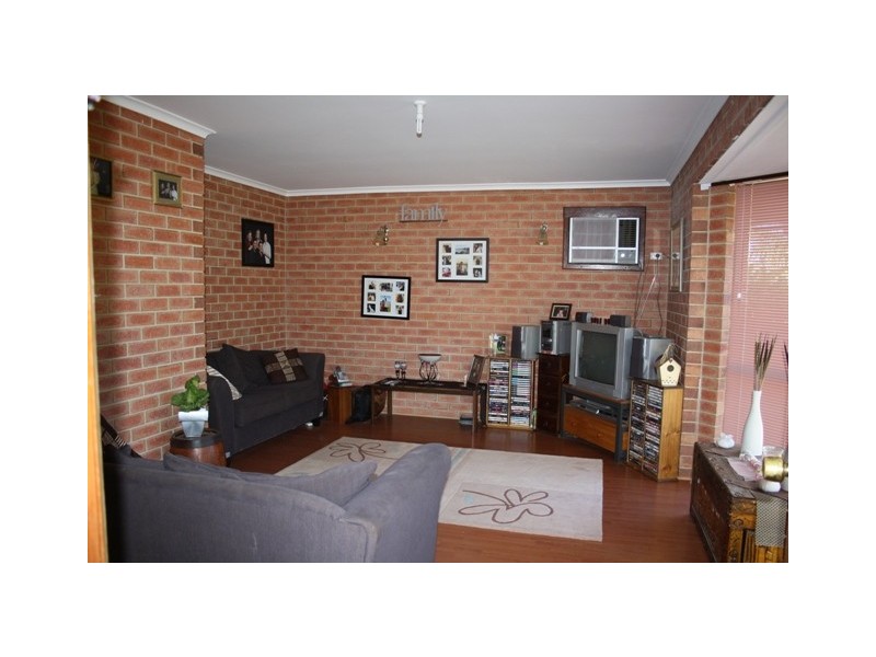 14 Pinyali Way, Waggrakine WA 6530