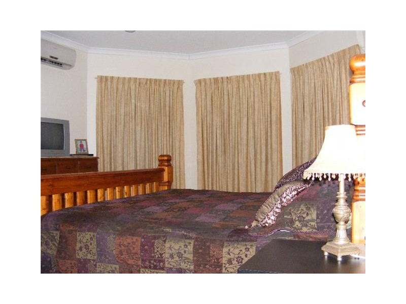 3 Smart Drive, Deepdale WA 6532