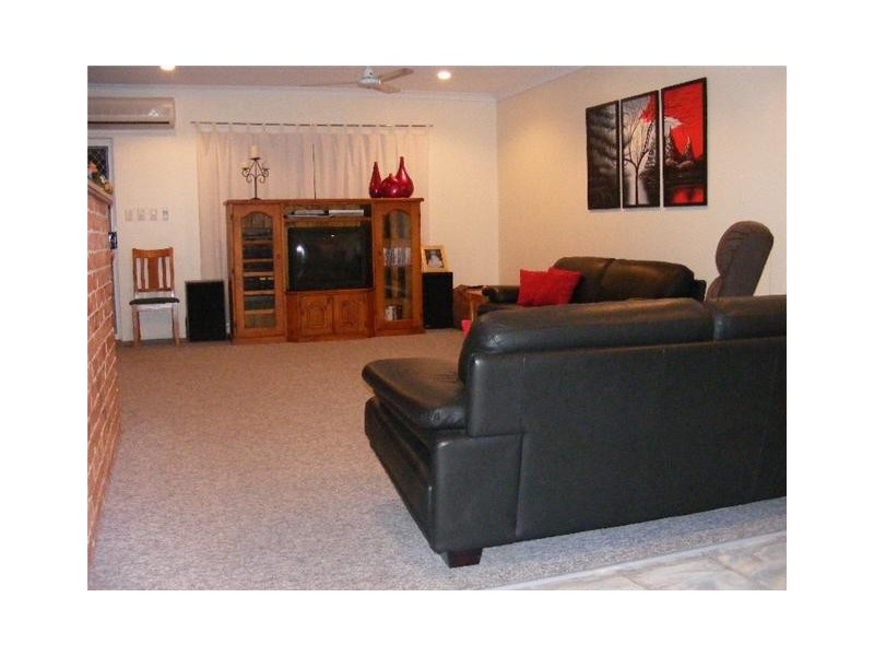 3 Smart Drive, Deepdale WA 6532