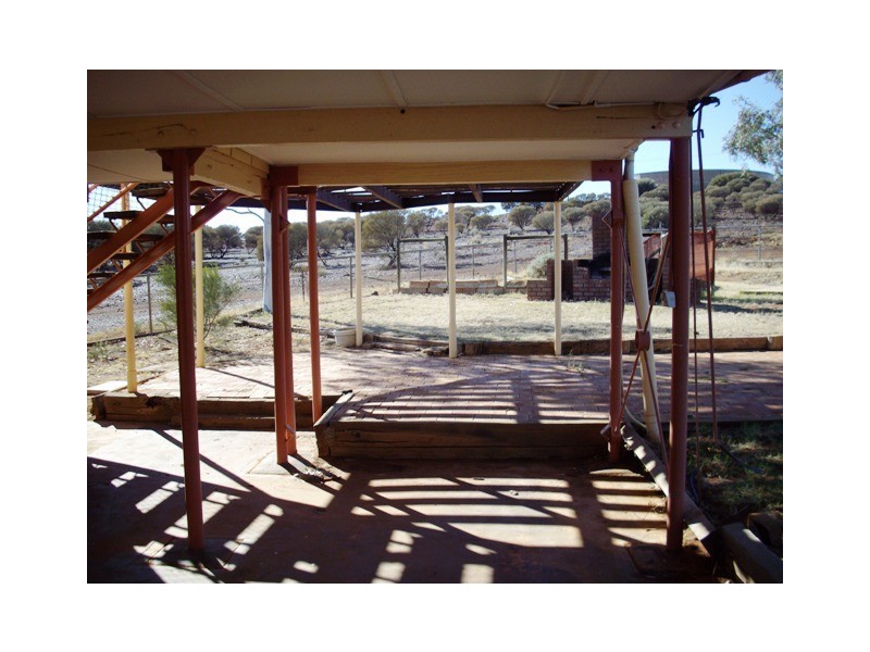 72 Main Street, Meekatharra WA 6642