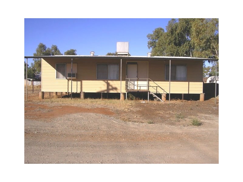 79 Laurie Street, Mount Magnet WA 6638
