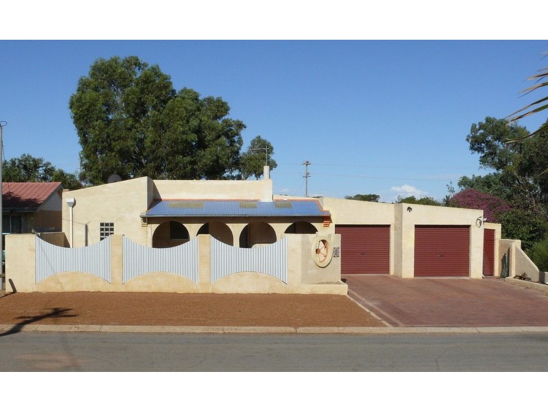 8 Newton Road, Utakarra WA 6530