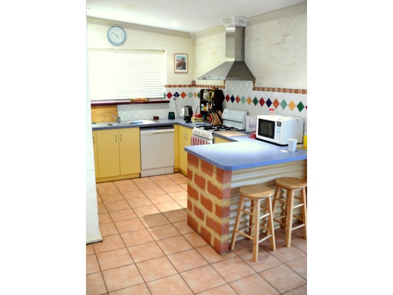 8 Newton Road, Utakarra WA 6530