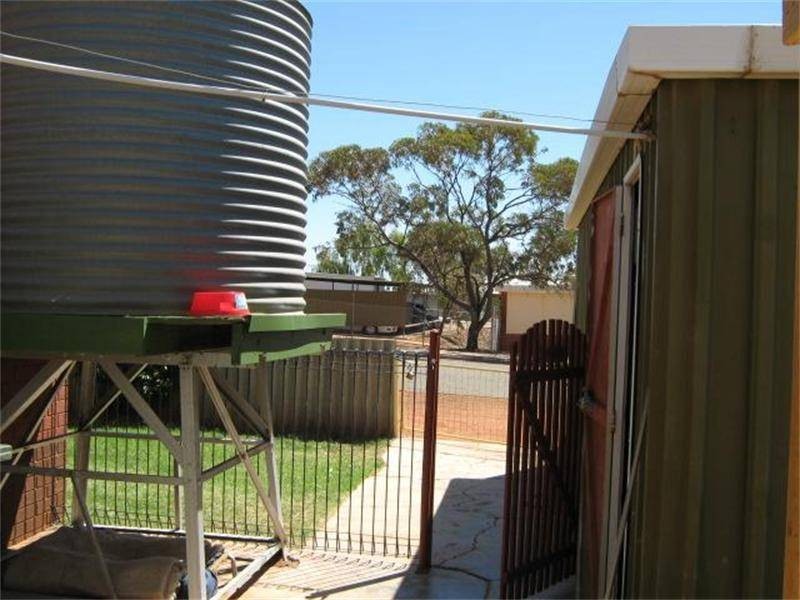 32 Burgess Street, Mullewa WA 6630