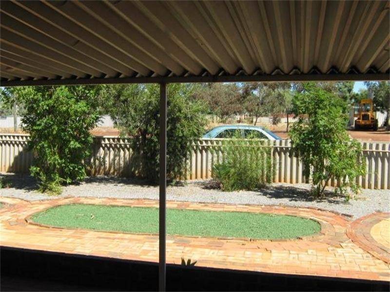 32 Burgess Street, Mullewa WA 6630