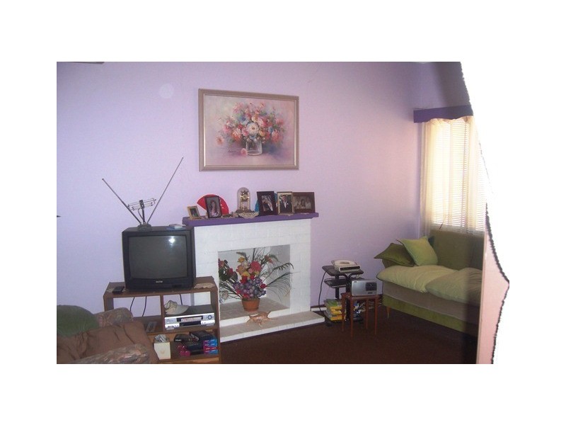 18 Crowther Street, Beachlands WA 6530