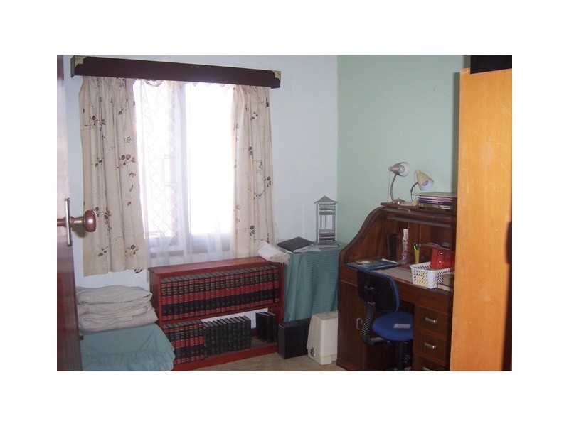 18 Crowther Street, Beachlands WA 6530