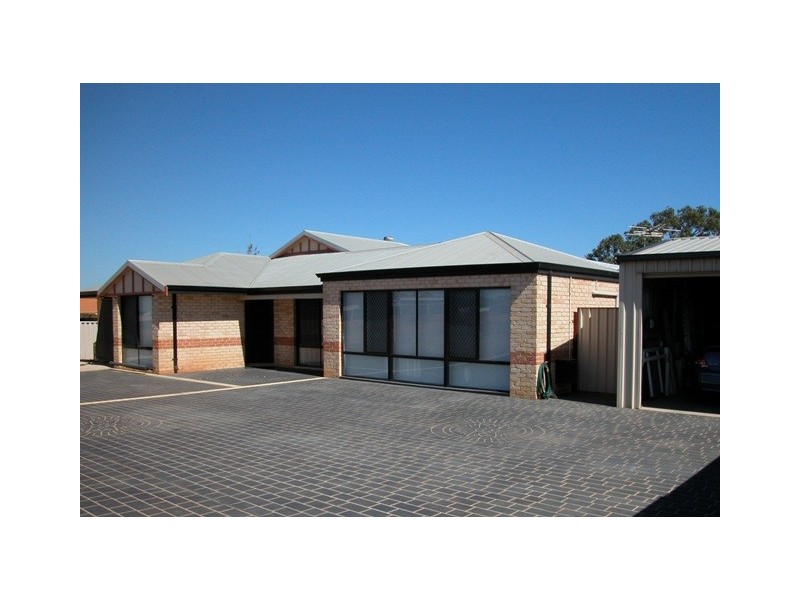 236 Chapman Valley Road, Waggrakine WA 6530