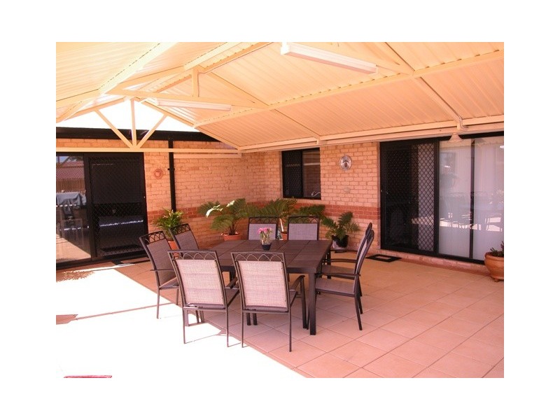 236 Chapman Valley Road, Waggrakine WA 6530