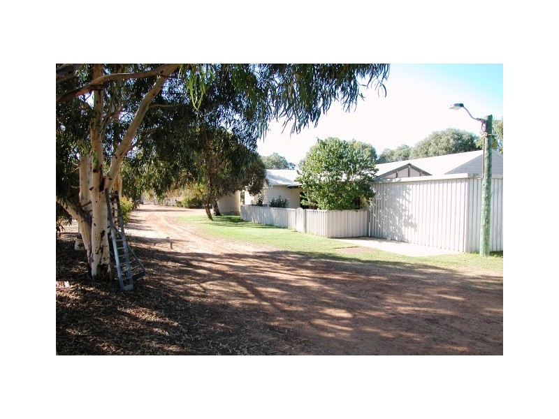 255 David Road, Waggrakine WA 6530