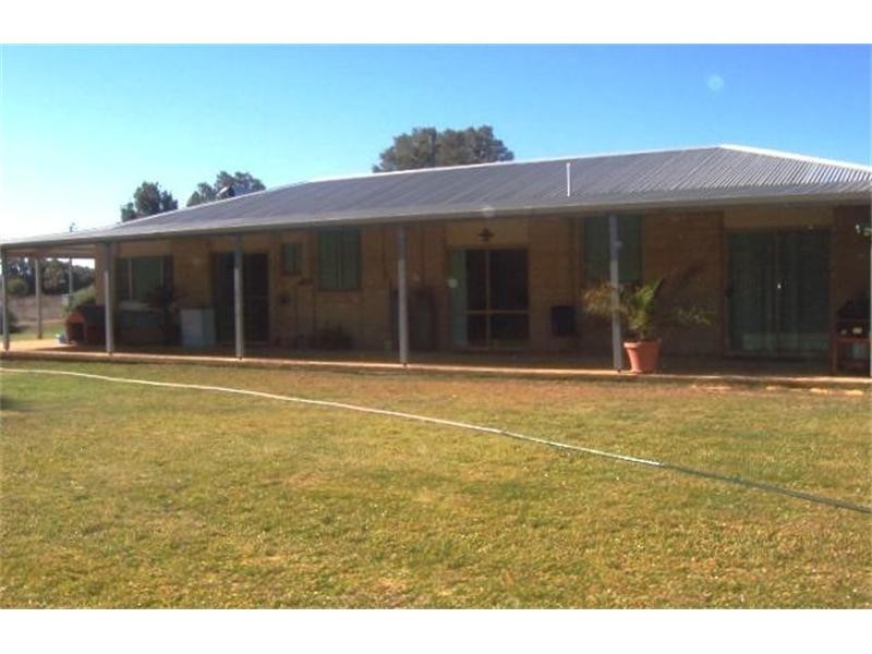 77 Mccartney Road, Greenough WA 6532